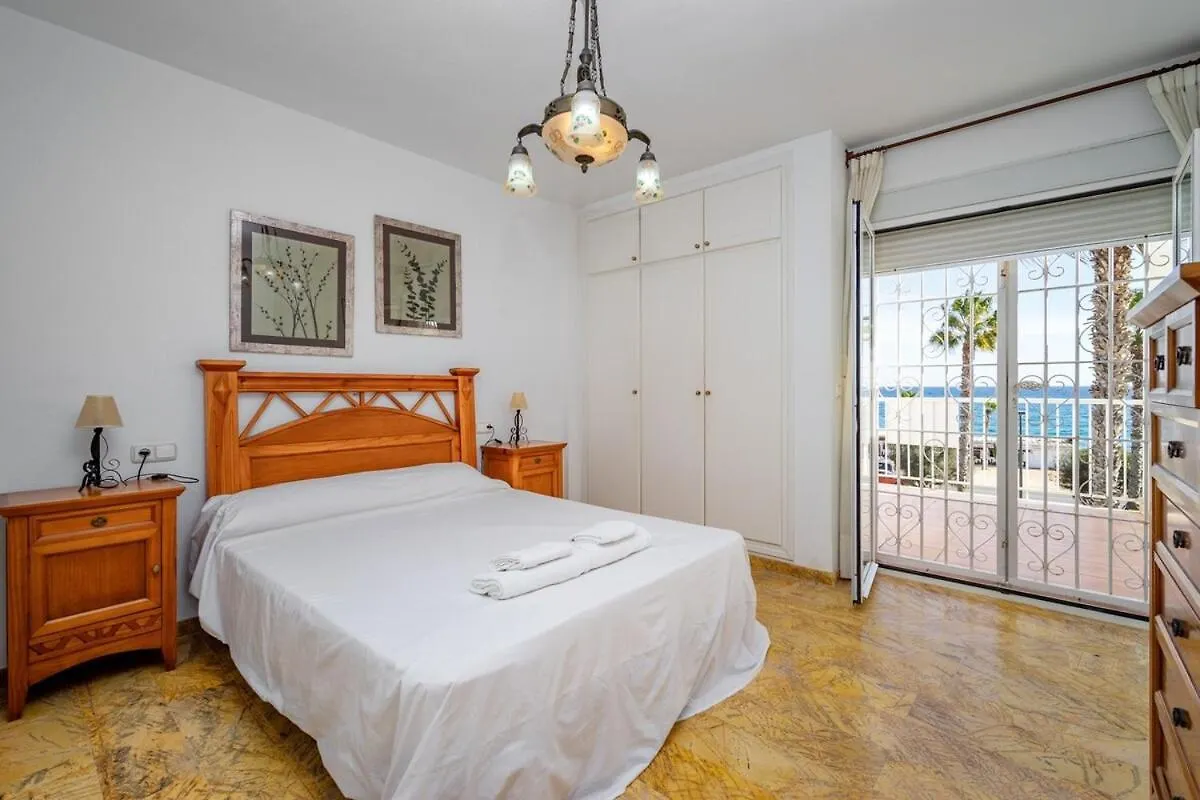 מוחקאר Beachhouse With Pool, Parking & Stunning Sea Views